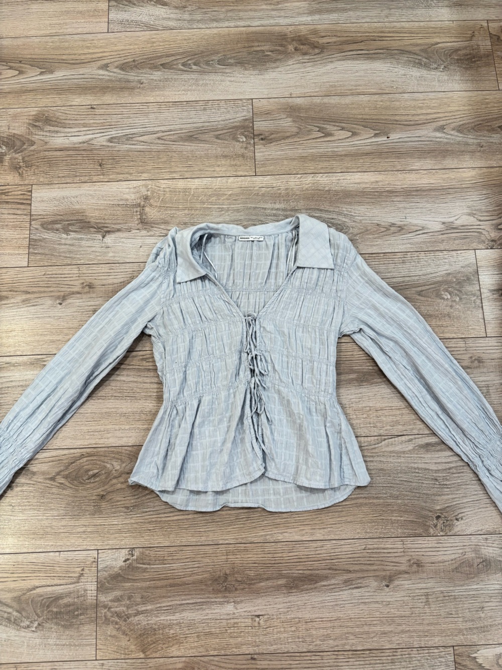 Bershka Blue Ruched Tie Front Top – L
